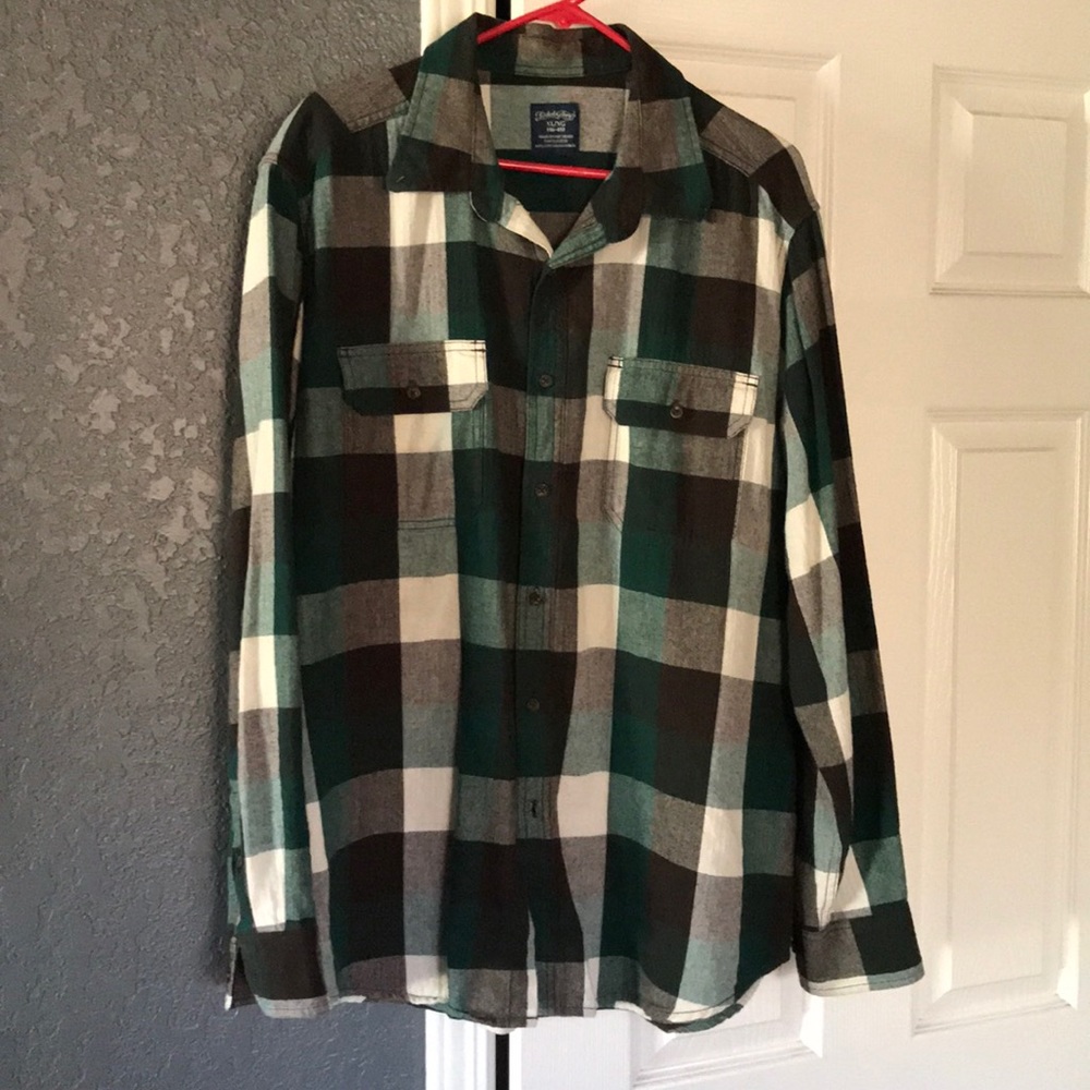 Faded glory long sleeve men’s plaid shirt
